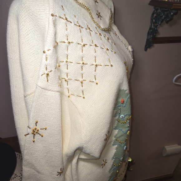 Not Your Ugly Ol Christmas Sweater 😏🤭😂🎄🎅 - Picture 10 of 10